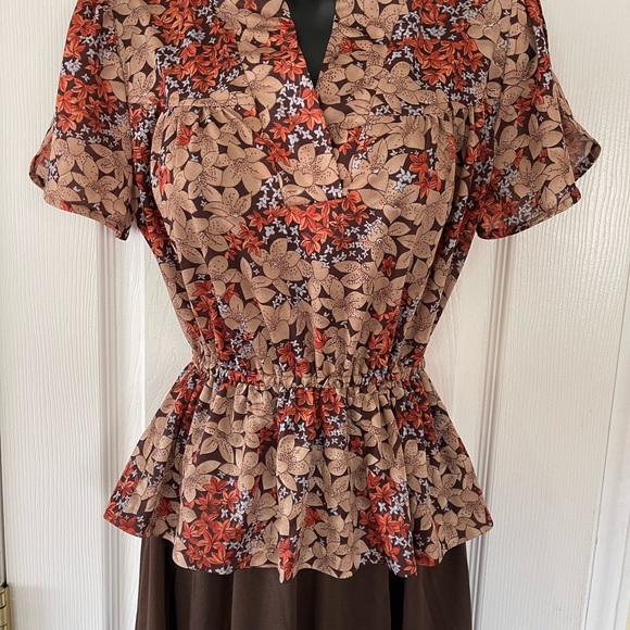 Vintage 80s dress. Great condition. Size Small - Picture 5 of 7